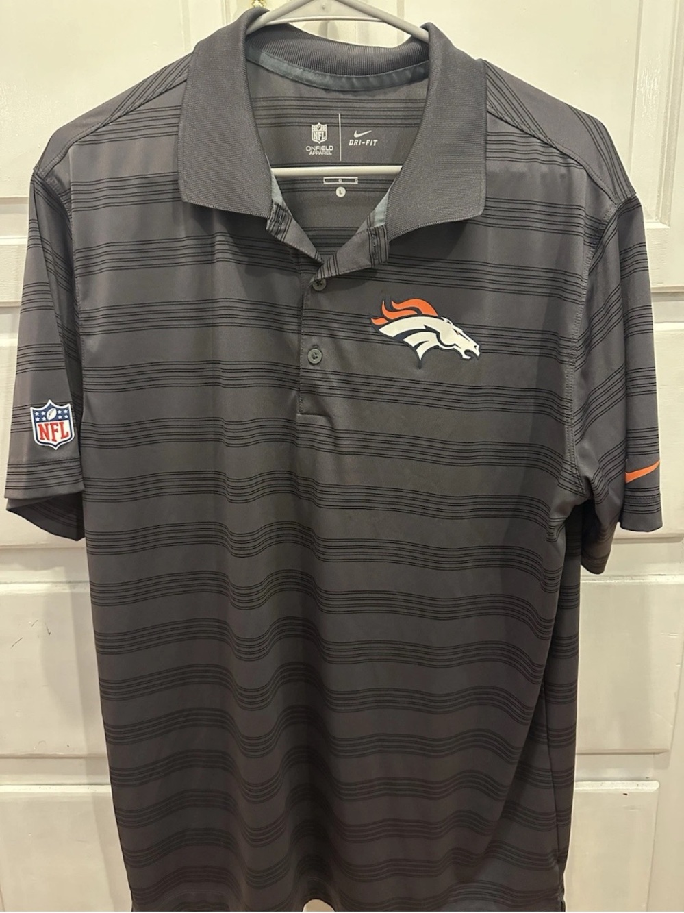 Denver Broncos Nike NFL On Field Short Sleeve Shirt Men's Gray Striped Large